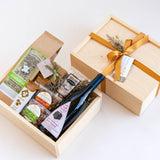 ABUNDANT WINE GIFT BOX with closed wooden box with ribbon